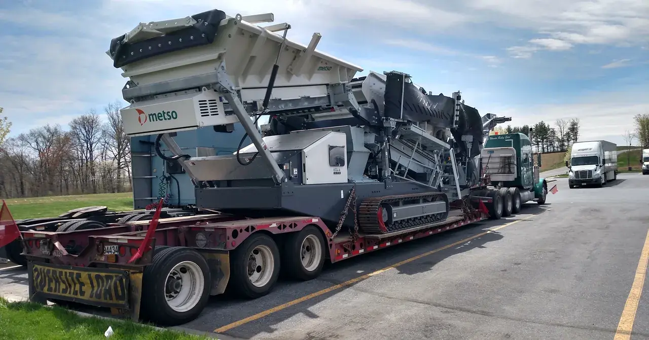 Metso Lokotrack is an example of oversize freight moved by drivers at Daily
